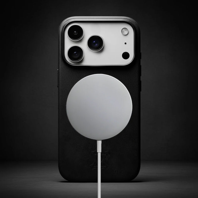 iPhone 17 Pro max with magsafe